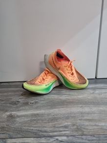 Nike ZOOM Running runners