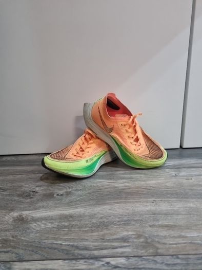 Nike ZOOM Running runners