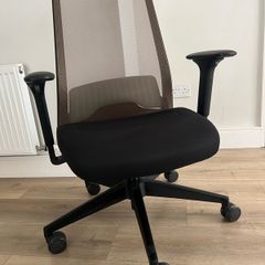Interstuhl Every Office Chair - German Ergonomic Mesh Chair - Like New - Lusk