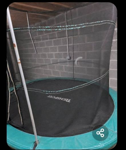 Trampoline