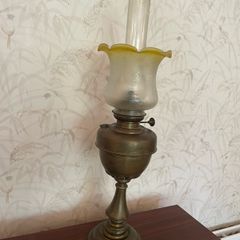 Elegant vintage oil paraffin table lamp