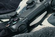 PS4 controller