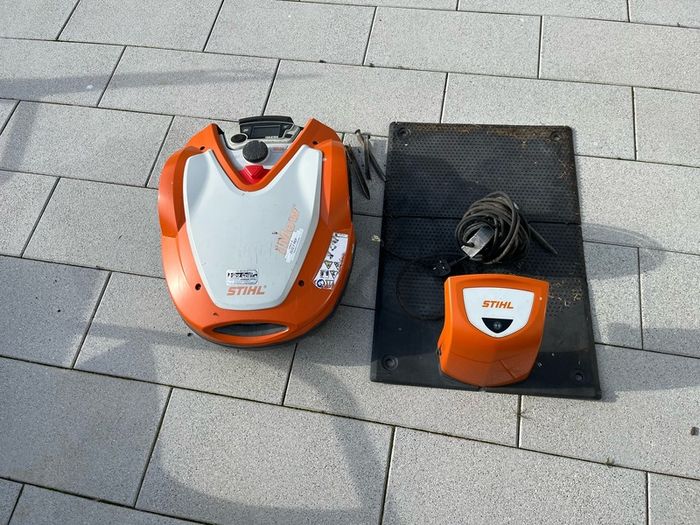 Stihl RMI 632 C Robotic Lawnmower