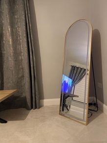 Hollywood mirror with 3 lights