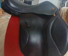 Saddle Kent & Masters 17 1/2in Brown