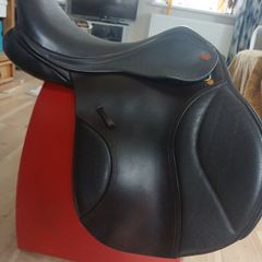 Saddle Kent & Masters 17 1/2in Brown