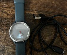 Garmin smartwatch Vivomove 3S