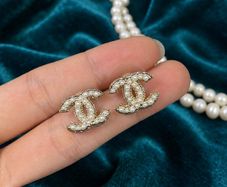 Pearl stud earrings