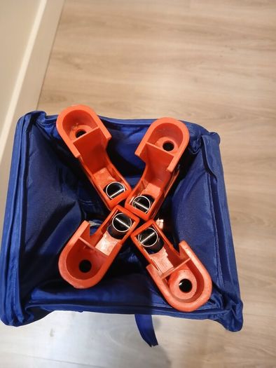 Travel cot