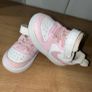 girls Nike runners infant size 4.5 Image 3
