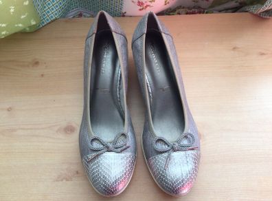 Silver Leather Tamaris slip on wedge shoes Eu 41 size 7