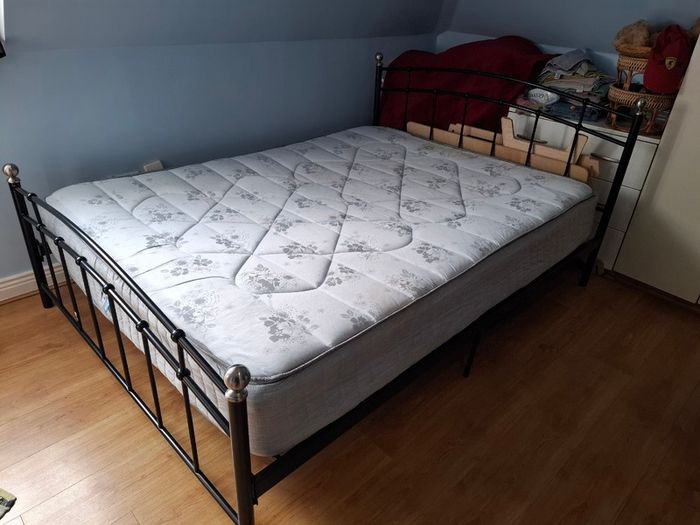 Double bed