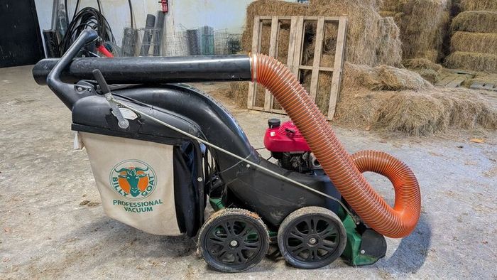 Billy Goat MV650 SPH self propelled vacuum