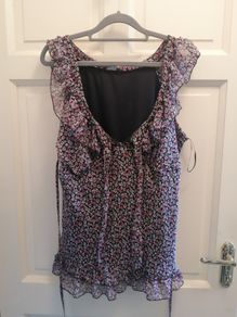 Purple floral top size 18