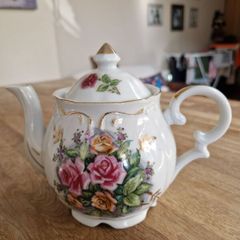 Vintage  Halsey Musical  Tea Pot