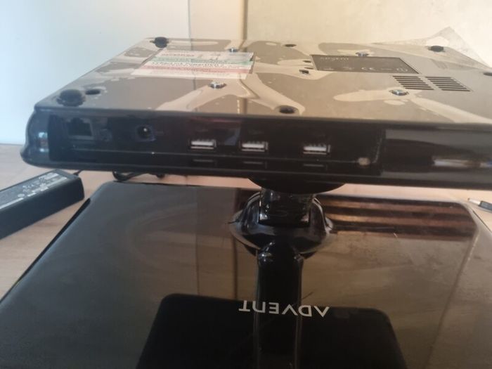 Advent AIO-1O0 all-in-one desktop computer Windows XP