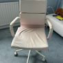 Pink office chair Image 4