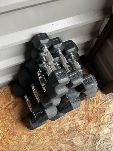 116kg used hex rubber dumbbells
