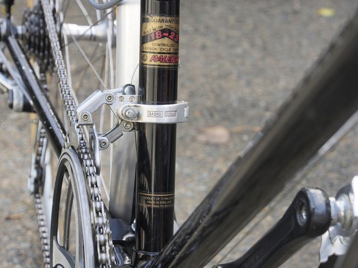 PRICE REDUCTION-Vintage 1980s Raleigh Weekender 15 speeds Ladies Racinng