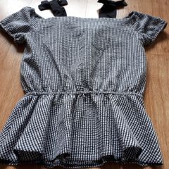 "Dunnes" White/Black Top.  Age 10-11