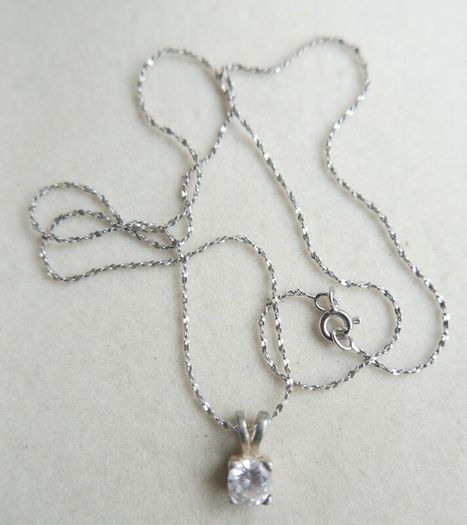 Vintage Sterling Silver 925 Cubic Zirconia Pendant Necklace - length 18" - 2,3g