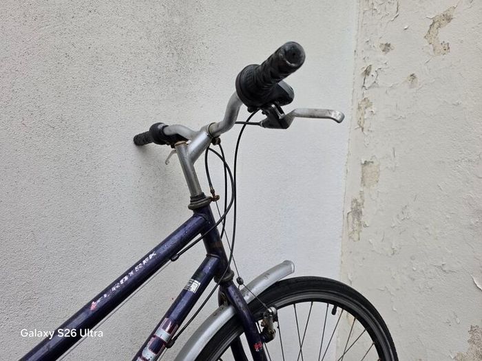 Step-through hybrid / city bike