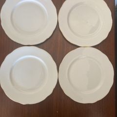 4 Duchess Bone China Plates