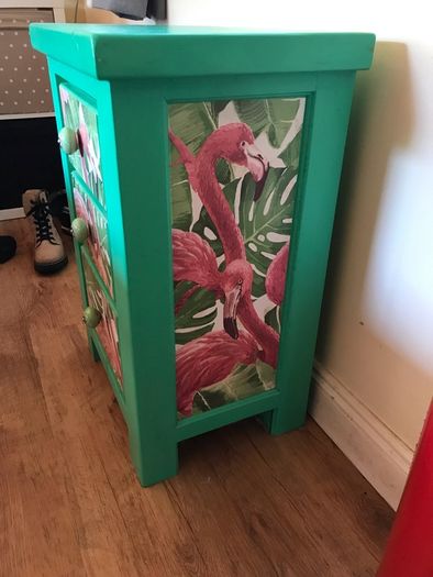 Bedside lockers