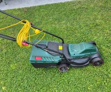 Lawnmower