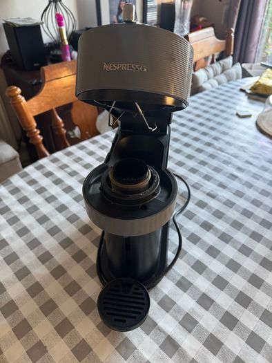 Nespresso Vertuo Next Machine