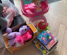 Kids vanity and toys/ books Free