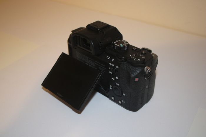 Sony A7ii with 50mm f/1.8 lens