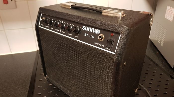 Sunn Guitar Amp (15 watts)