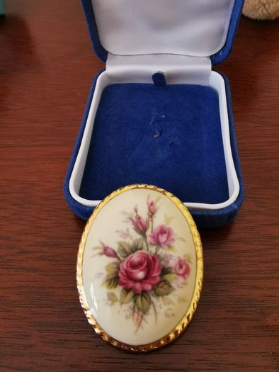 Aynsley Vintage English fine bone Rose Brooch
