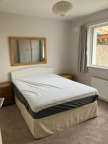 Double bed base