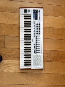 Keylab49 Midi Keyboard