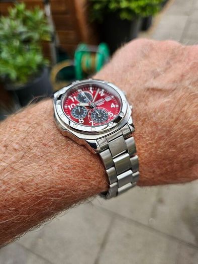 Watch Seiko Chronograph Quartz.