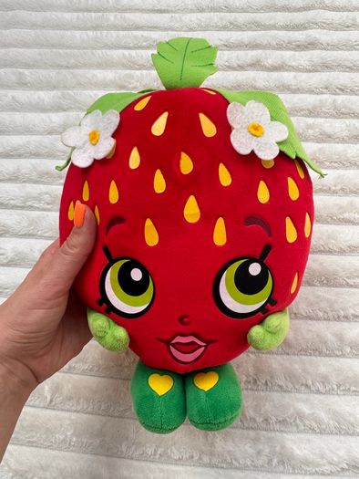 Shopkins Strawberry Kiss Plush 2013 approx. 25 cm. Moose Used Please see photos