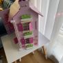 wooden dolls house Image 5