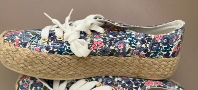 Pretty Canvas Shoes