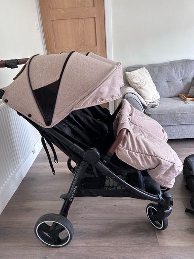 Ickle bubba Venus Double buggy / stroller with newborn insert