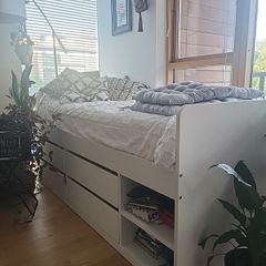 Single bed