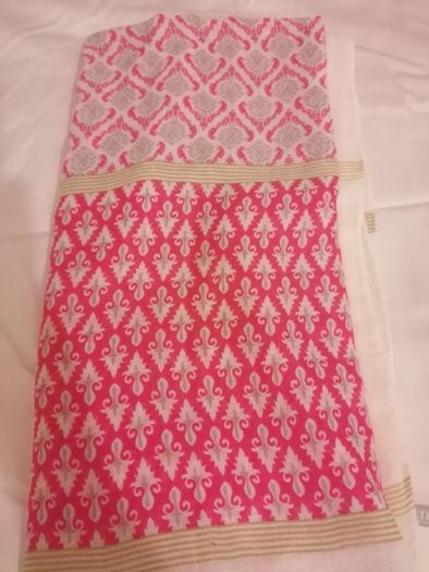Ladies pink scarf