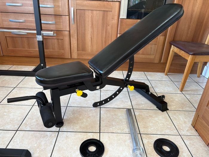 Perfect Gym Weightlifting Up, Power Squat Rack, Olympic Weights, Barbell, Dumbbells, Cable System And More!!