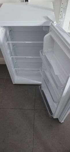 PowerPoint Mini Fridge 93L - New
