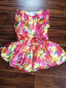 Girl's dress age 3 - 4