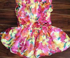 Girl's dress age 3 - 4