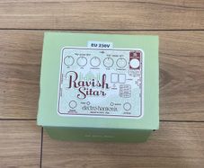 Electro-harmonix Ravish Sitar Pedal