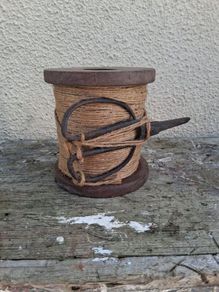 Jute Twine Spool with Iron shears