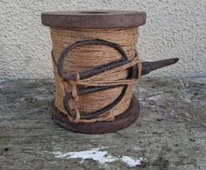 Jute Twine Spool with Iron shears